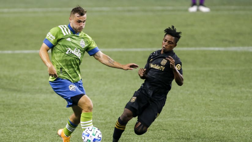 Jordan Morris on ball vs. LAFC