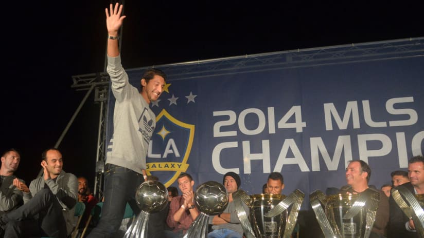 Omar Gonzalez - LA Galaxy - 2014 MLS Cup celebration