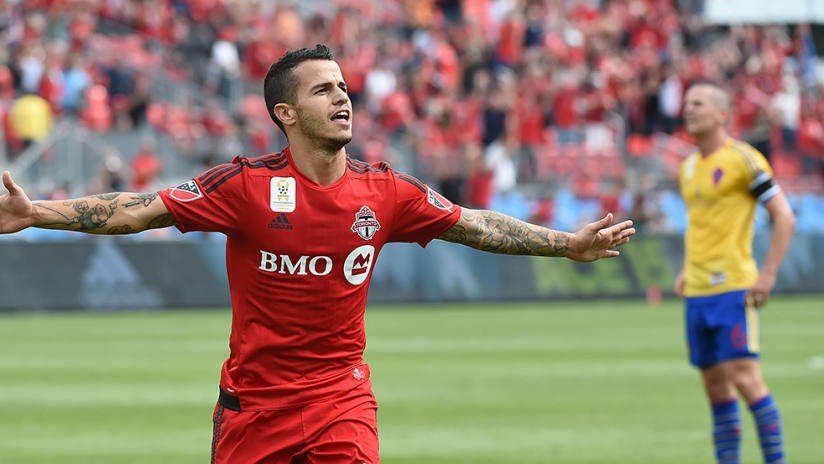 Sebastian Giovinco - Toronto FC - Celebrating