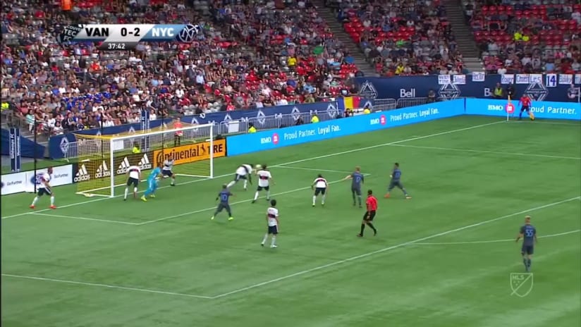 BLOCK: Doneil Henry makes a clutch denial