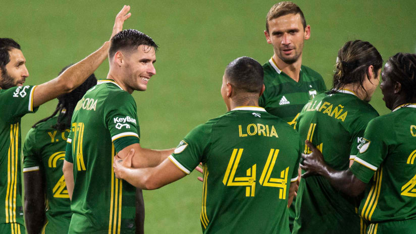 Jaroslaw Niezgoda - Portland Timbers - Celebrate goal