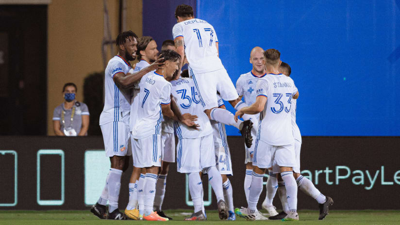 FC Cincinnati cerlebrates v New York Red Bulls