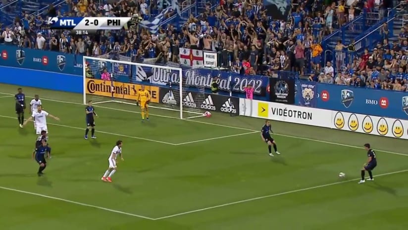 POST: Kacper Przybylko with a great shot to the post for the Union