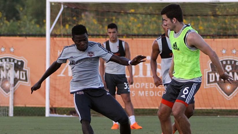 Rasheed Olabiyi in Houston Dynamo training