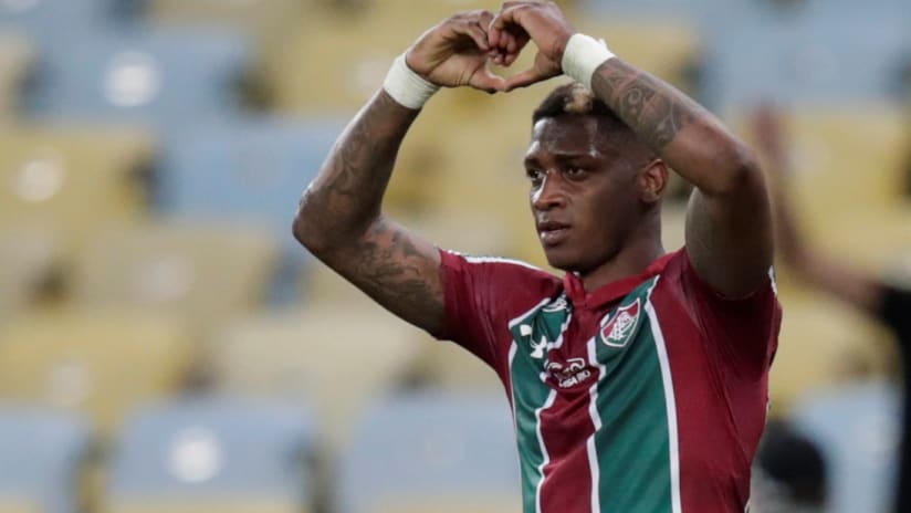 Yony Gonzalez celebration - Fluminense