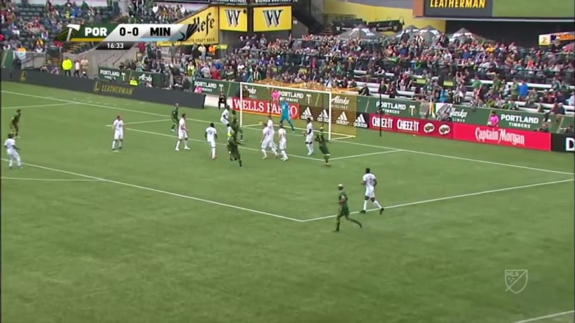 SAVE: Vito Mannone smothers Larrys Mabiala header