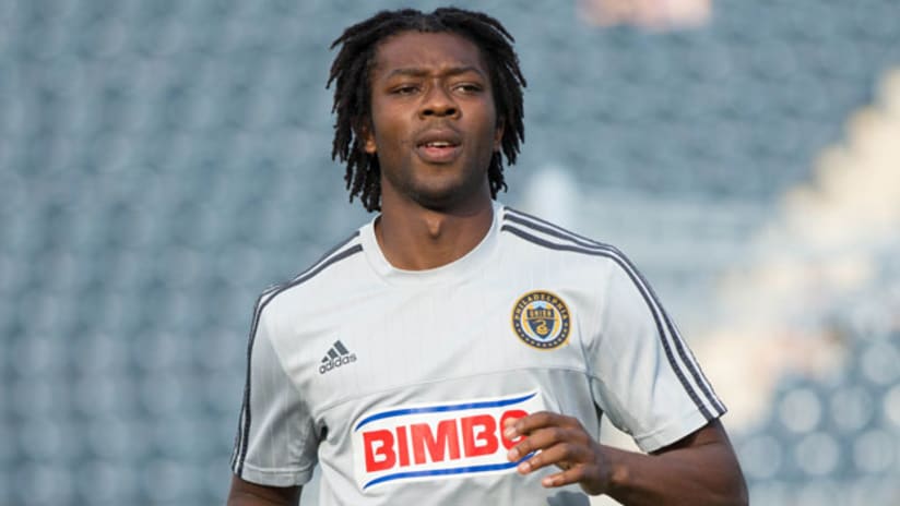 Philadelphia Union midfielder Michael Lahoud (13) warms up