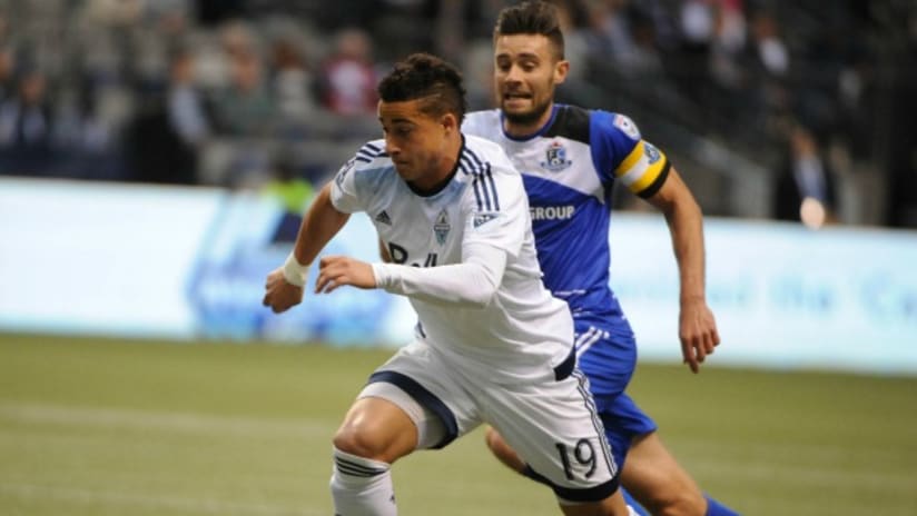 Erik Hurtado (Vancouver Whitecaps) in action vs. FC Edmonton, 2015 Canadian Championship