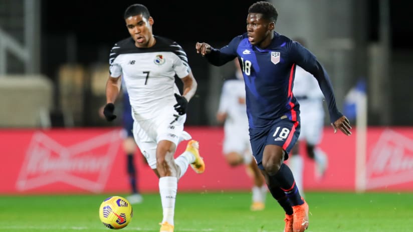 Yunus Musah - United States - USMNT - on the ball vs. Panama - Nov. 16, 2020