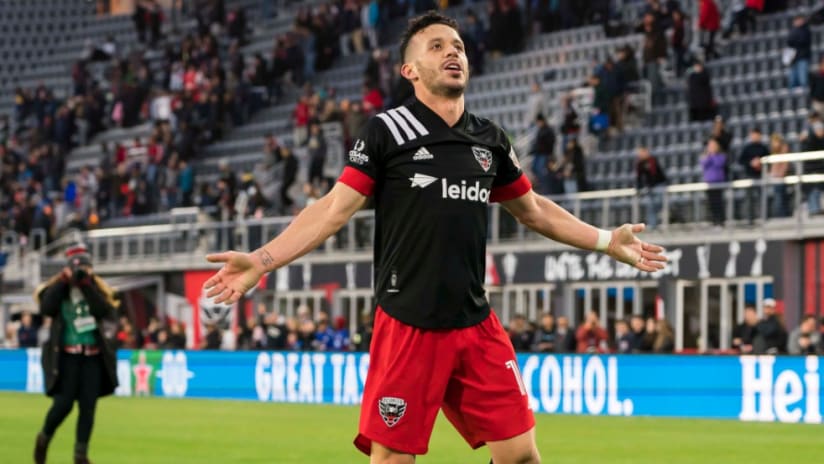 Felipe - applauding supporters - home opener