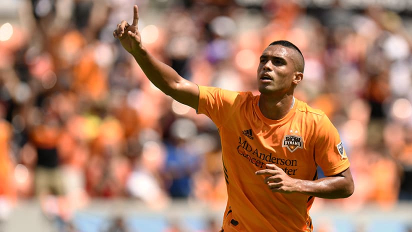 Mauro Manotas - Houston Dynamo - Celebrate