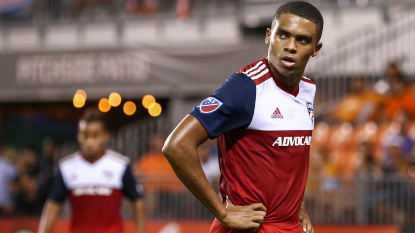 Reggie Cannon - FC Dallas - Hands on hips