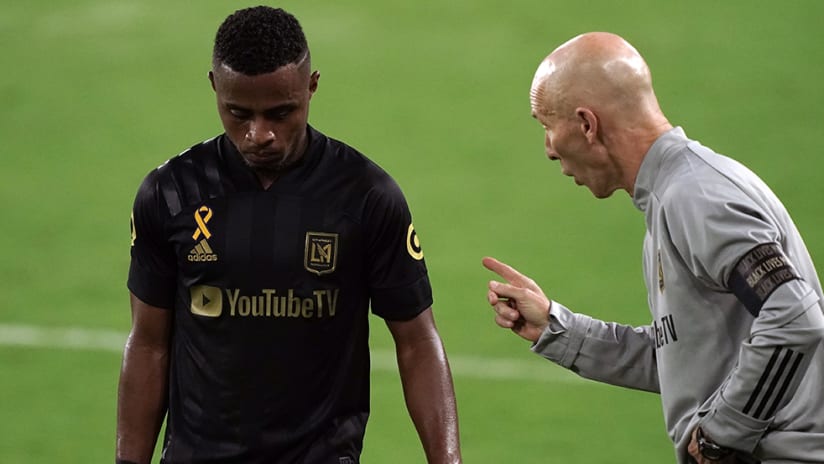 Bob Bradley - LAFC - Diego Palacios - scolding