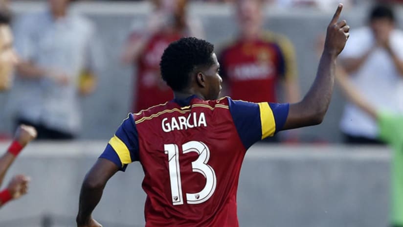 Olmes Garcia celebrates a goal vs. Crew SC (June 27, 2015)