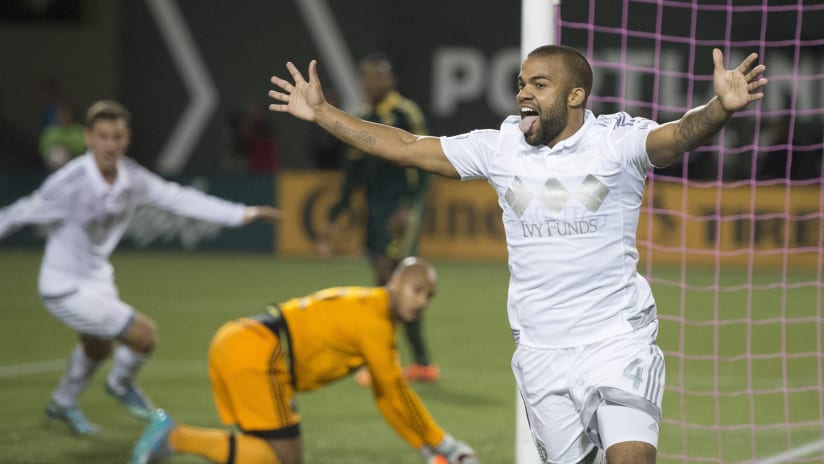 Kevin Ellis celebrates a goal for Sporting Kansas City, October 29, 2015