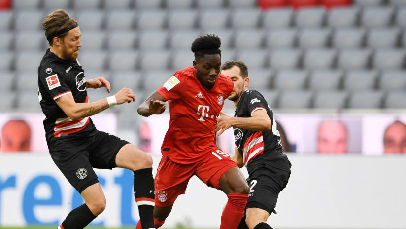 Alphonso Davies running - Bayern Munich