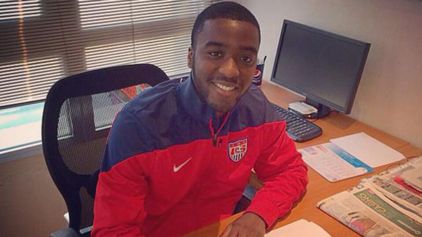 US U-20 international Shaquell Moore signs with Huracan Valencia