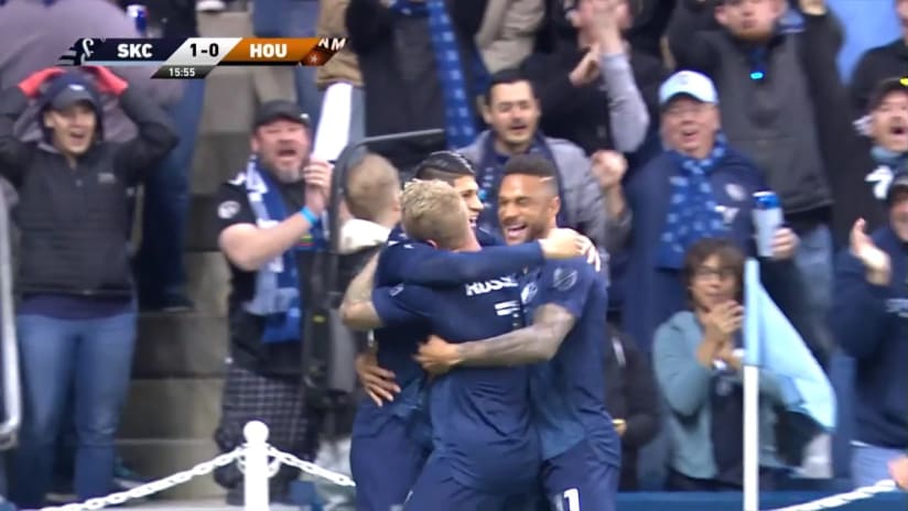 GOAL: Alan Pulido curls a shot just inside the far post