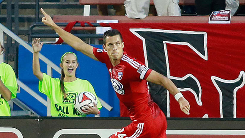 Matt Hedges celebrates a goal for FC Dallas