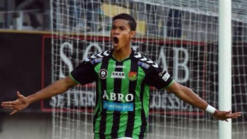 Ariel Lassiter (now with LA Galaxy II) celebrates a goal for GAIS in Sweden