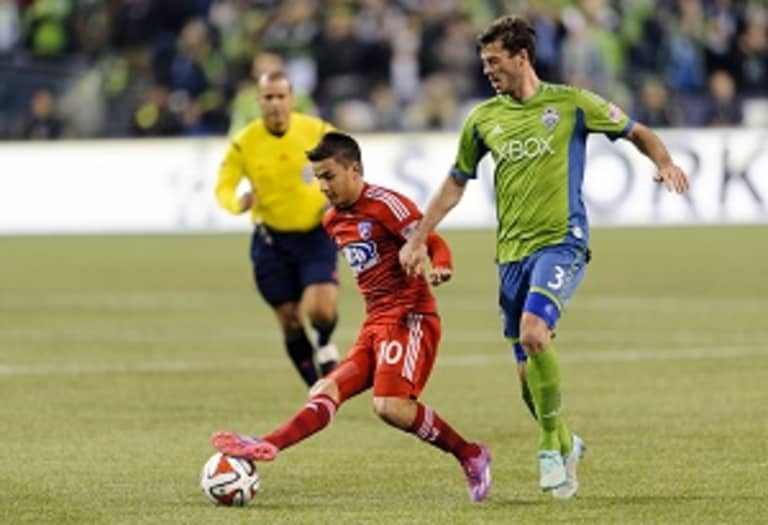 Hoping to stay fully healthy, soft-spoken FC Dallas playmaker Mauro Díaz readies for major role in 2015 -