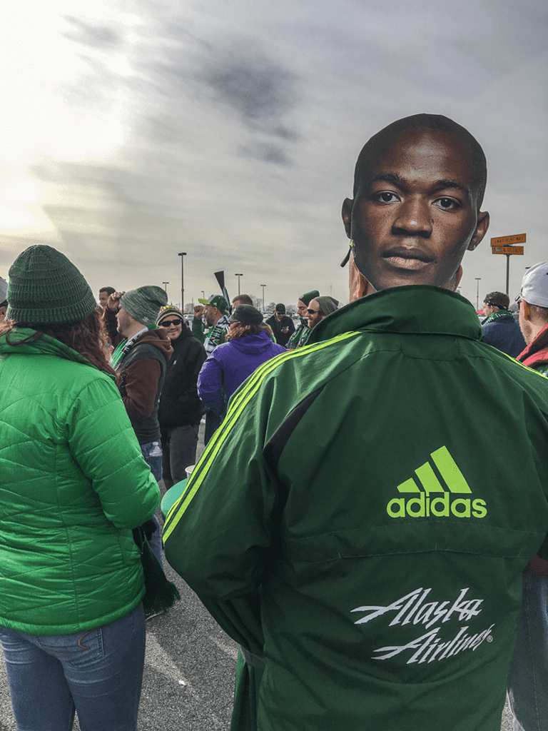 Beards, beer and the betrothed: 24 hours behind the scenes at MLS Cup | THE WORD - https://league-mp7static.mlsdigital.net/images/Nagbe-face.png