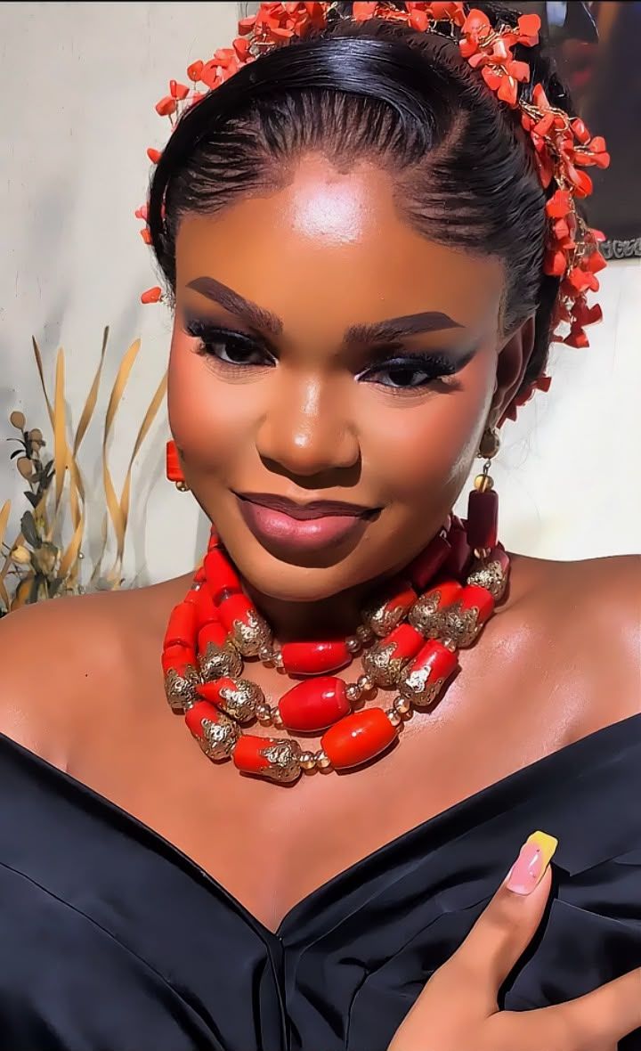 Professional Makeup — Ellaz Kraft