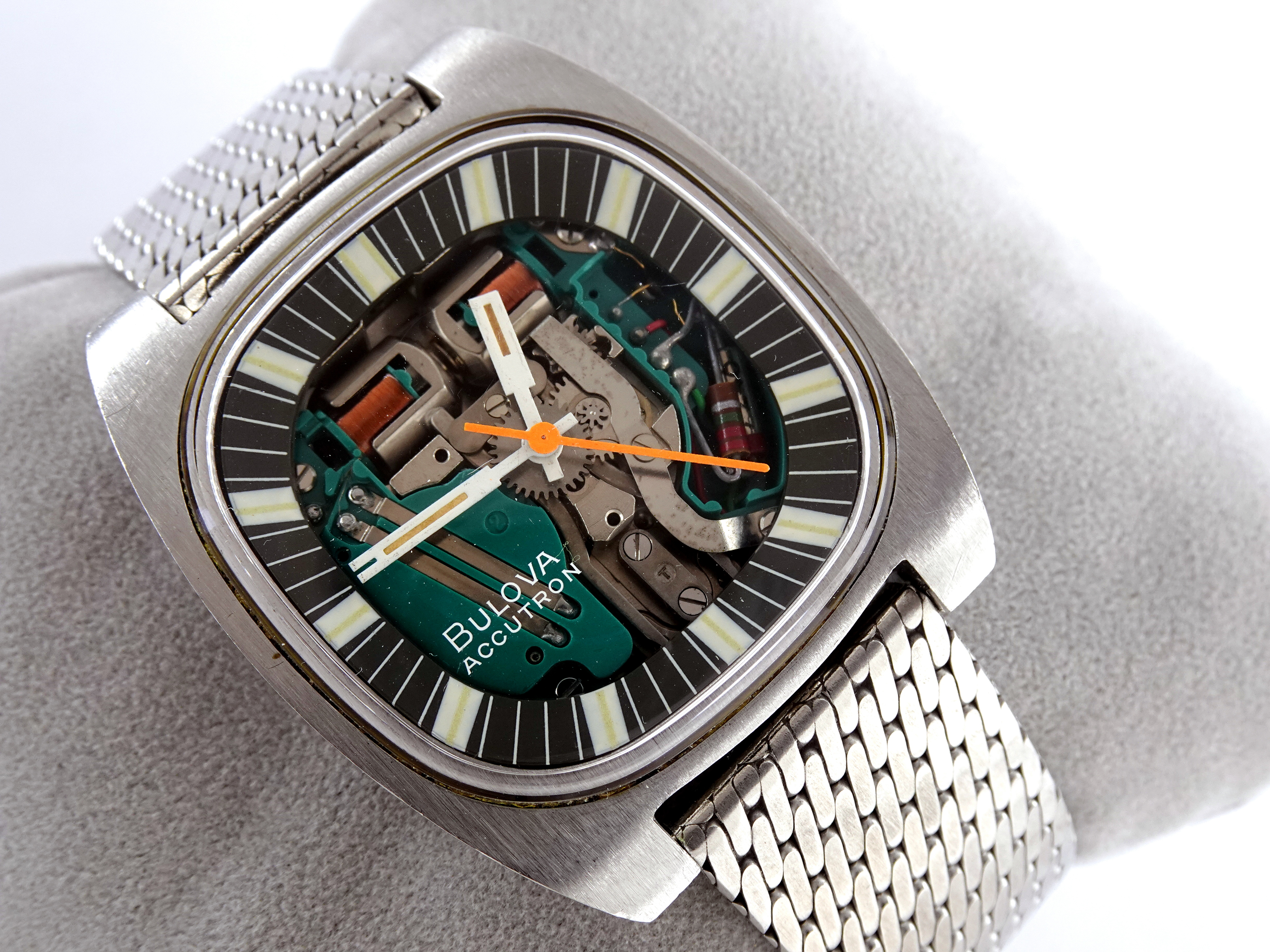 Bulova accutron kaufen new arrivals