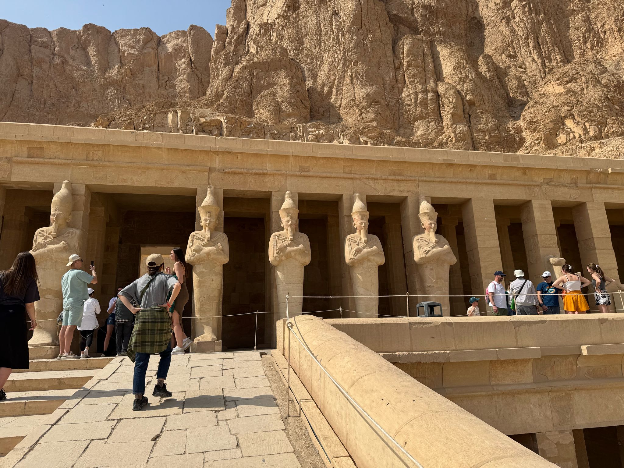 Luxor — Gruppenfahrt im Van 6