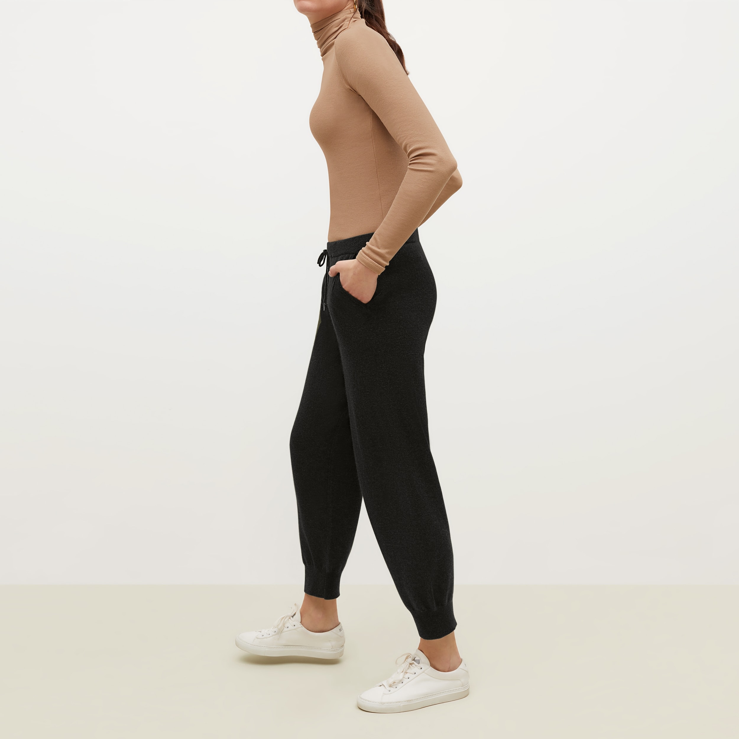 The Keely JoggerâCashmere - Black | M.M.LaFleur