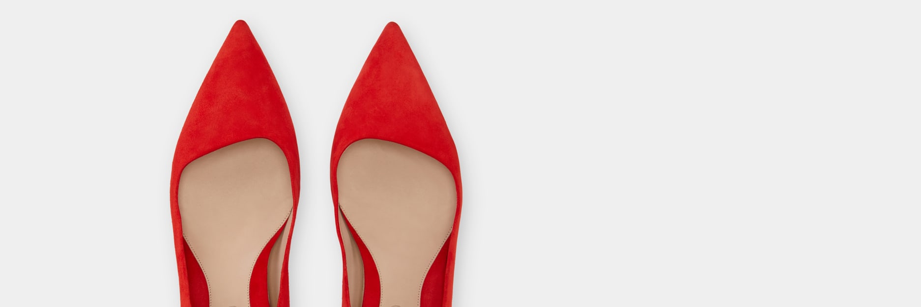 Lillian pump in vermilion suede to show toe point and insole