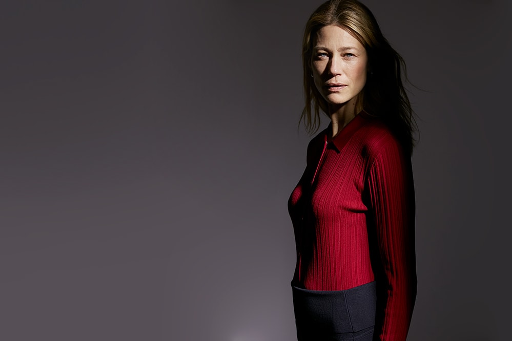 Woman wearing the Farah top