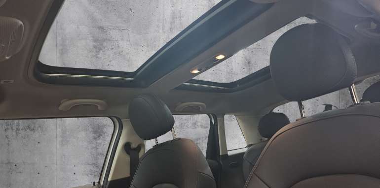 Mini Cooper 2024 blanc