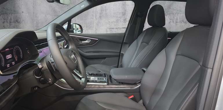 Audi Q7 2025 argent