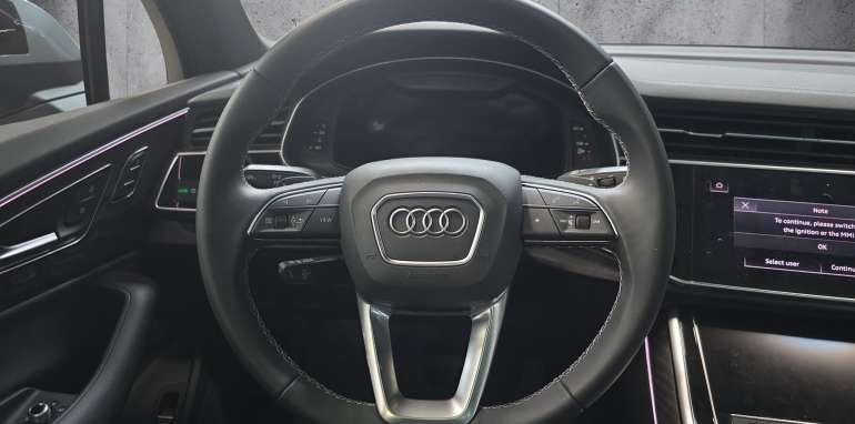 Audi Q7 2025 argent