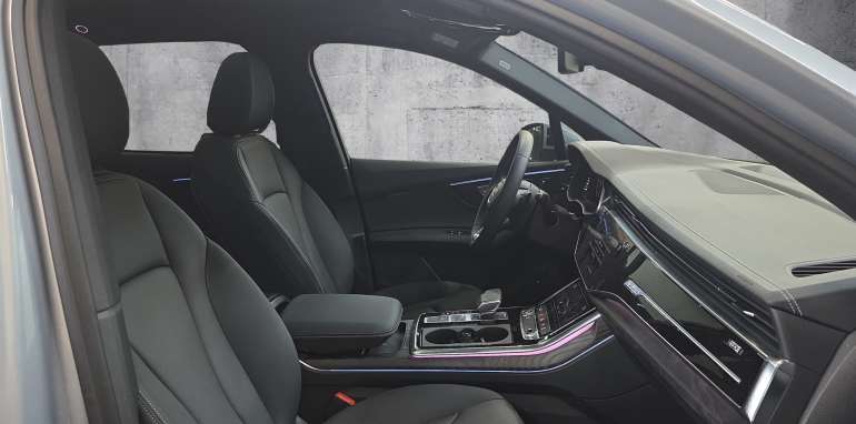 Audi Q7 2025 argent