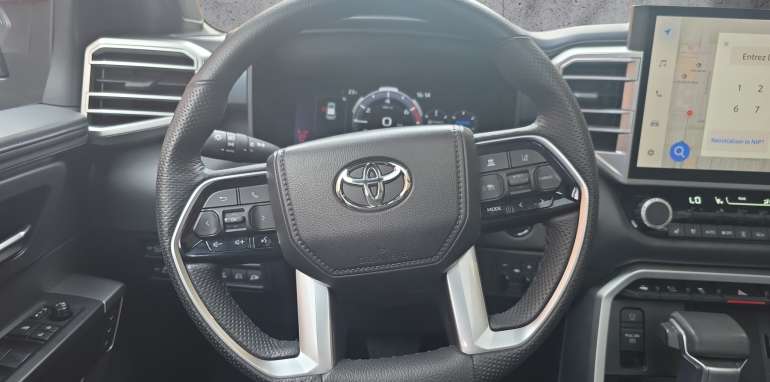 Toyota Sequoia Platinum 2025 argent