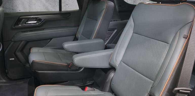 GMC YUKON AT4 2025 noir