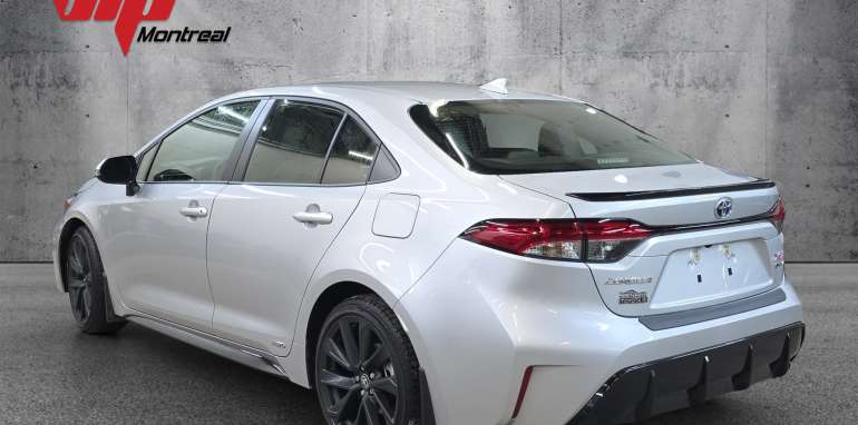 Toyota Corolla Hybrid XSE 2025 argent
