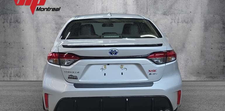 Toyota Corolla Hybrid XSE 2025 argent