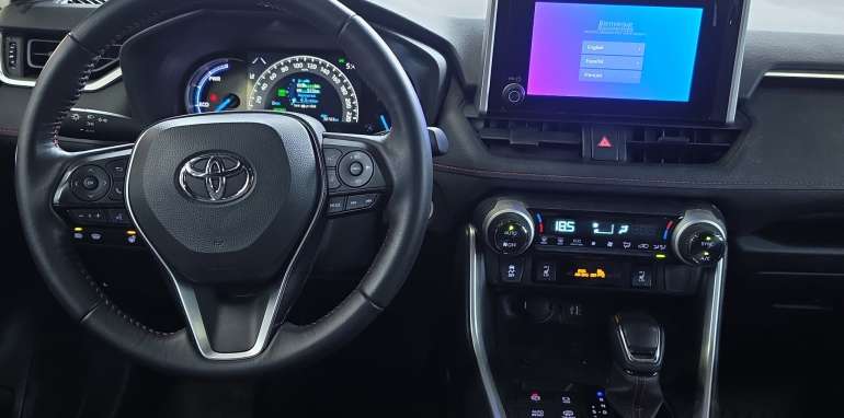 Toyota Rav4 Prime SE 2024 blanc