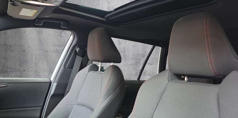 Toyota Rav4 Prime SE 2024 blanc