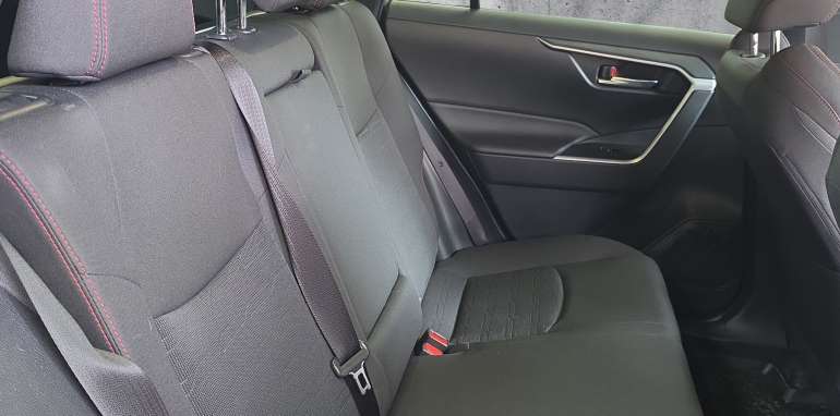 Toyota RAV4 Plug In Hybrid SE 2025 noir