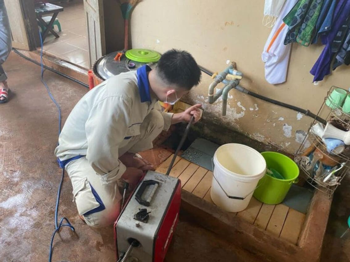 Thông tắc cống