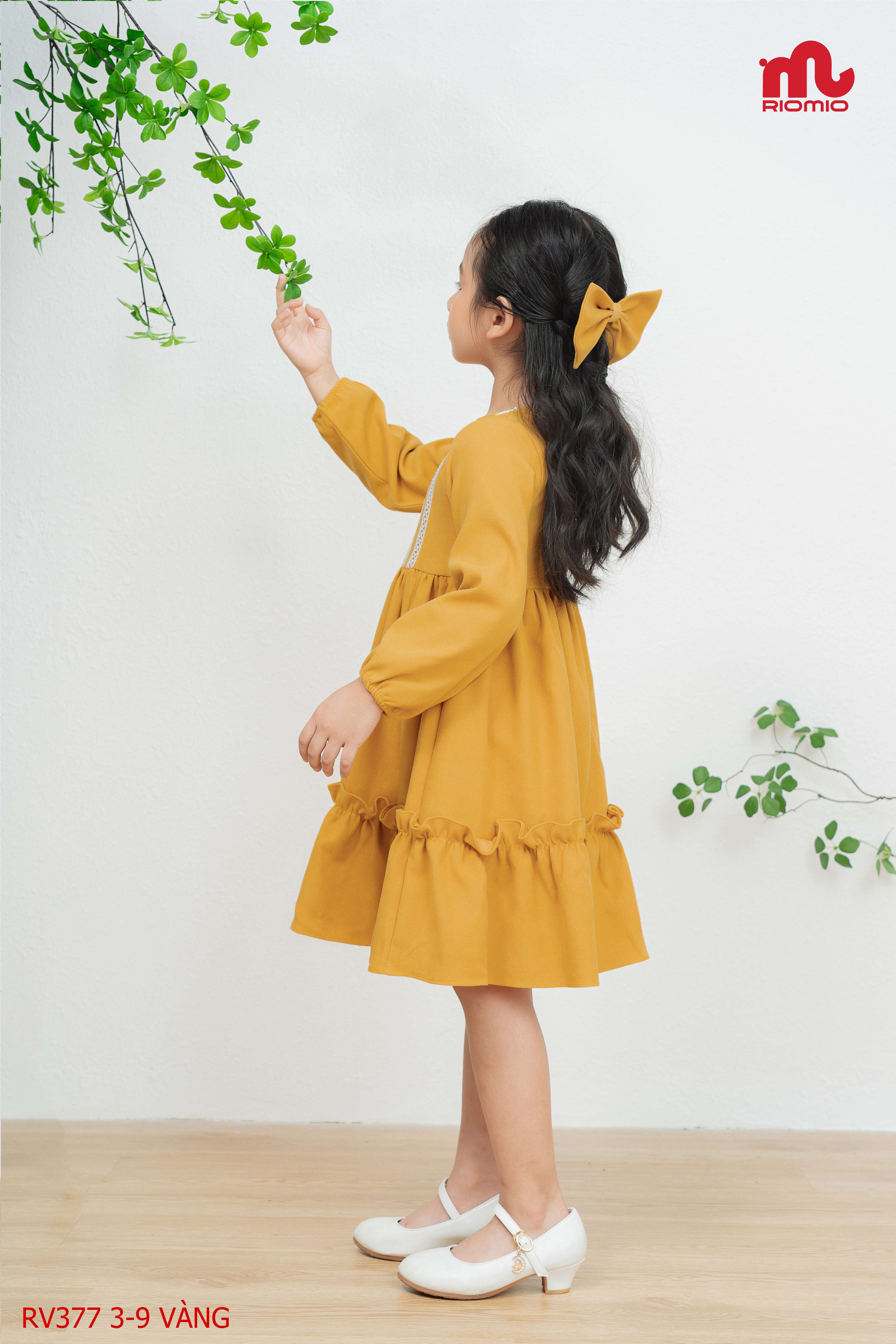 Váy nhung Elizabeth phối ren dọc (3–10 tuổi)