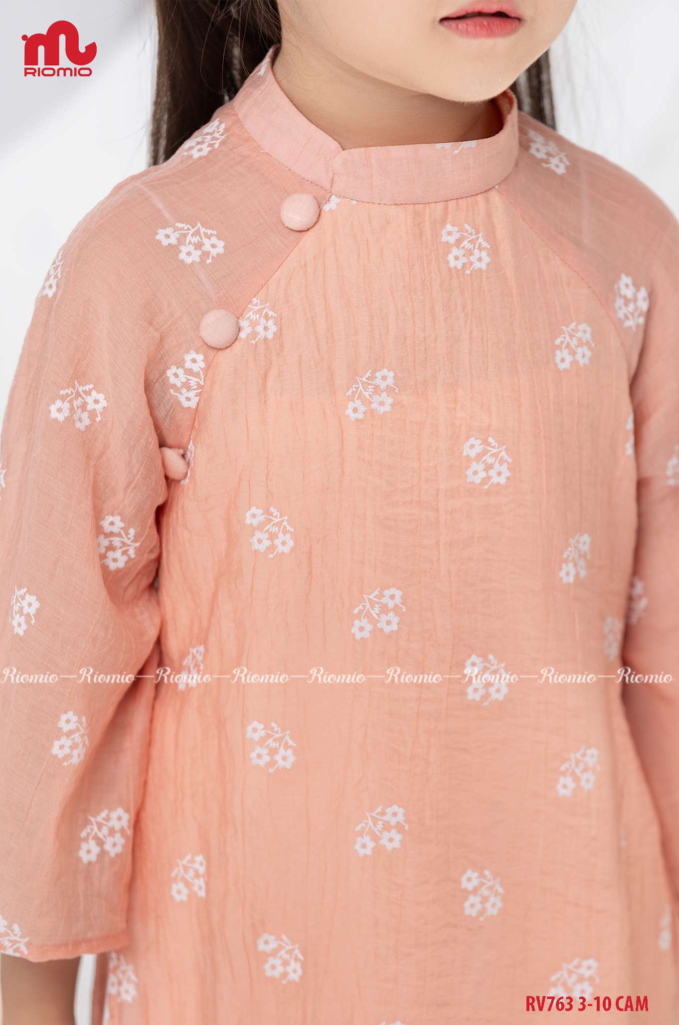 Áo dài Tết đũi thêu hoa phối quần lụa bé gái size 4/5