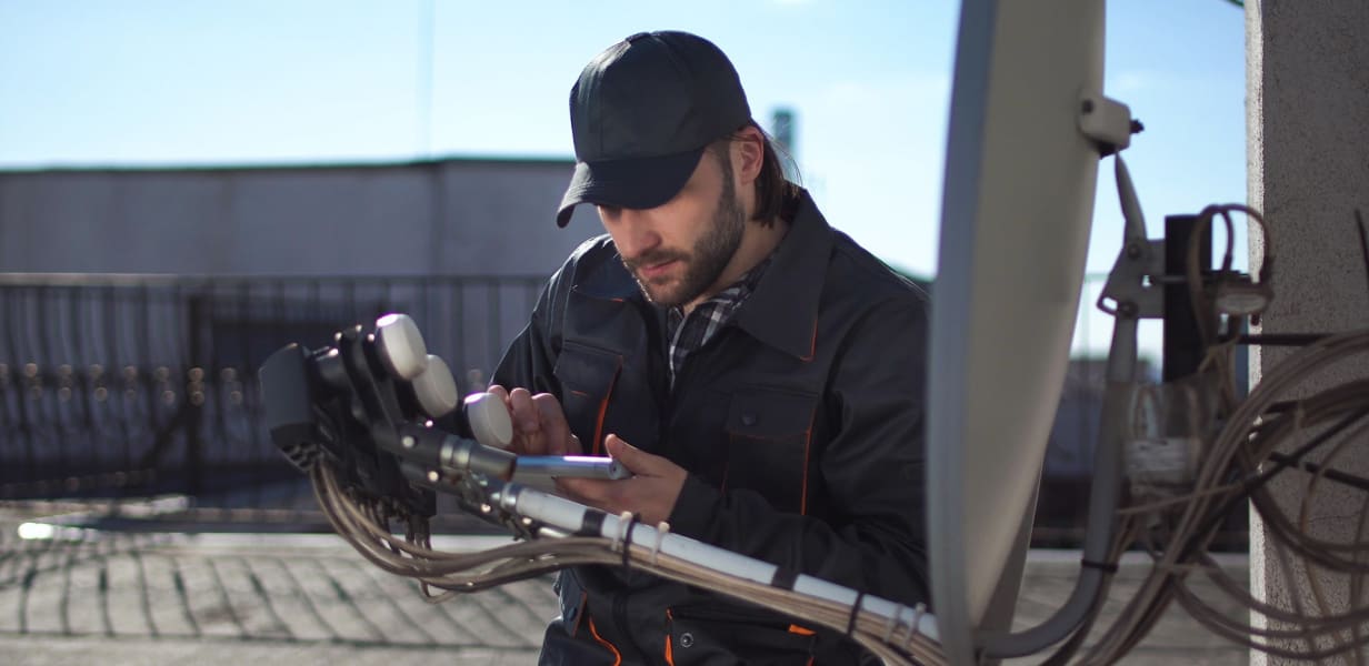 Man keeping track of mobile asset