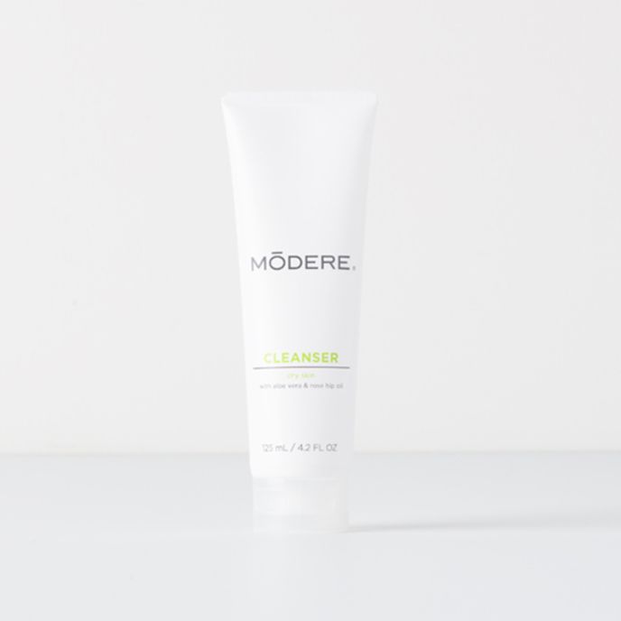Cleanser Dry Skin Main Image