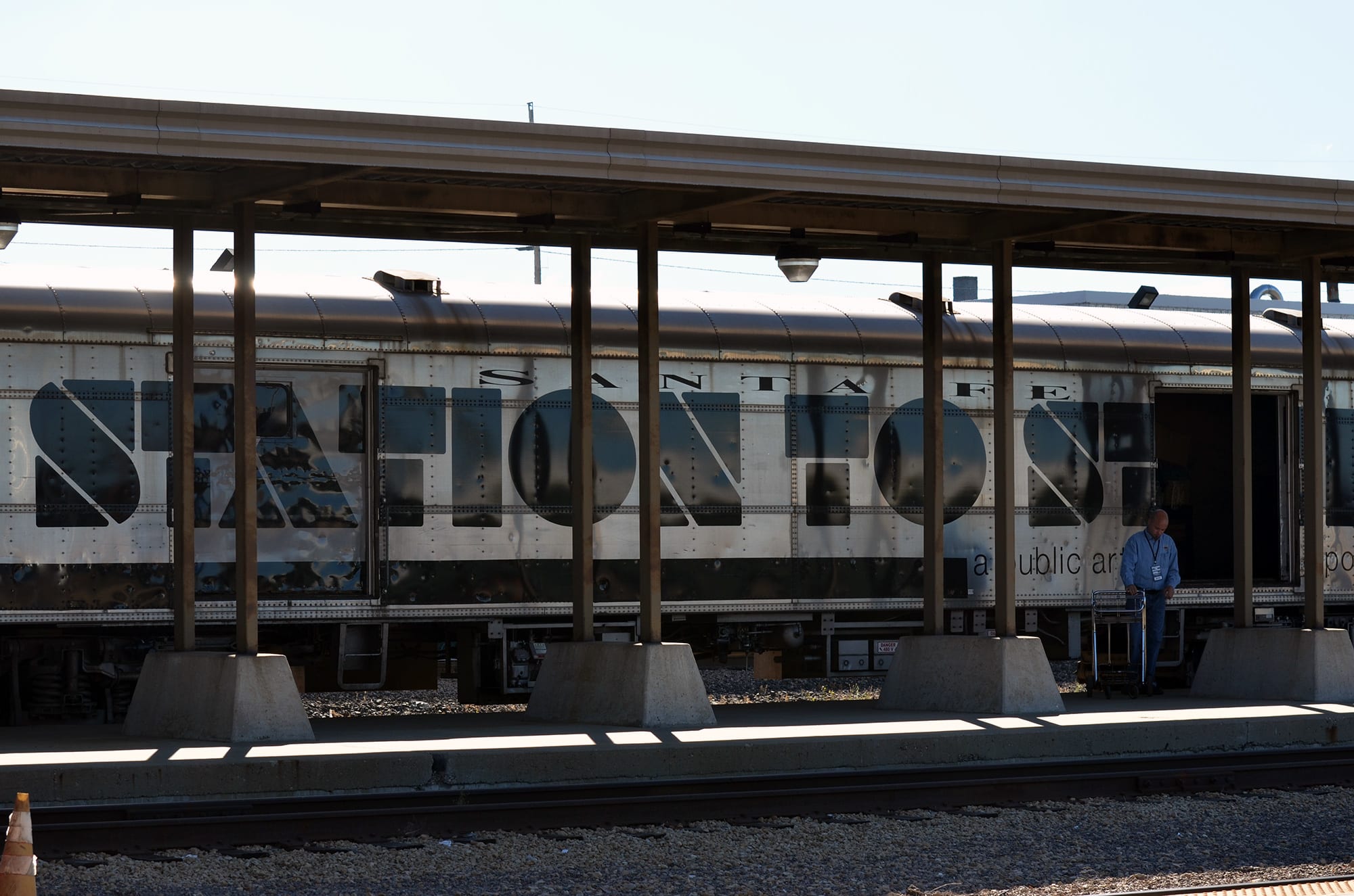 The logo emblazoned this single car. Aside from that, it had rows of LED lights that strobed and streaked as the train rolled along.