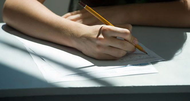 Bahçeşehir Kolejinden 8. ve 12. derslik öğrencilerine düzey tespit imtihanı